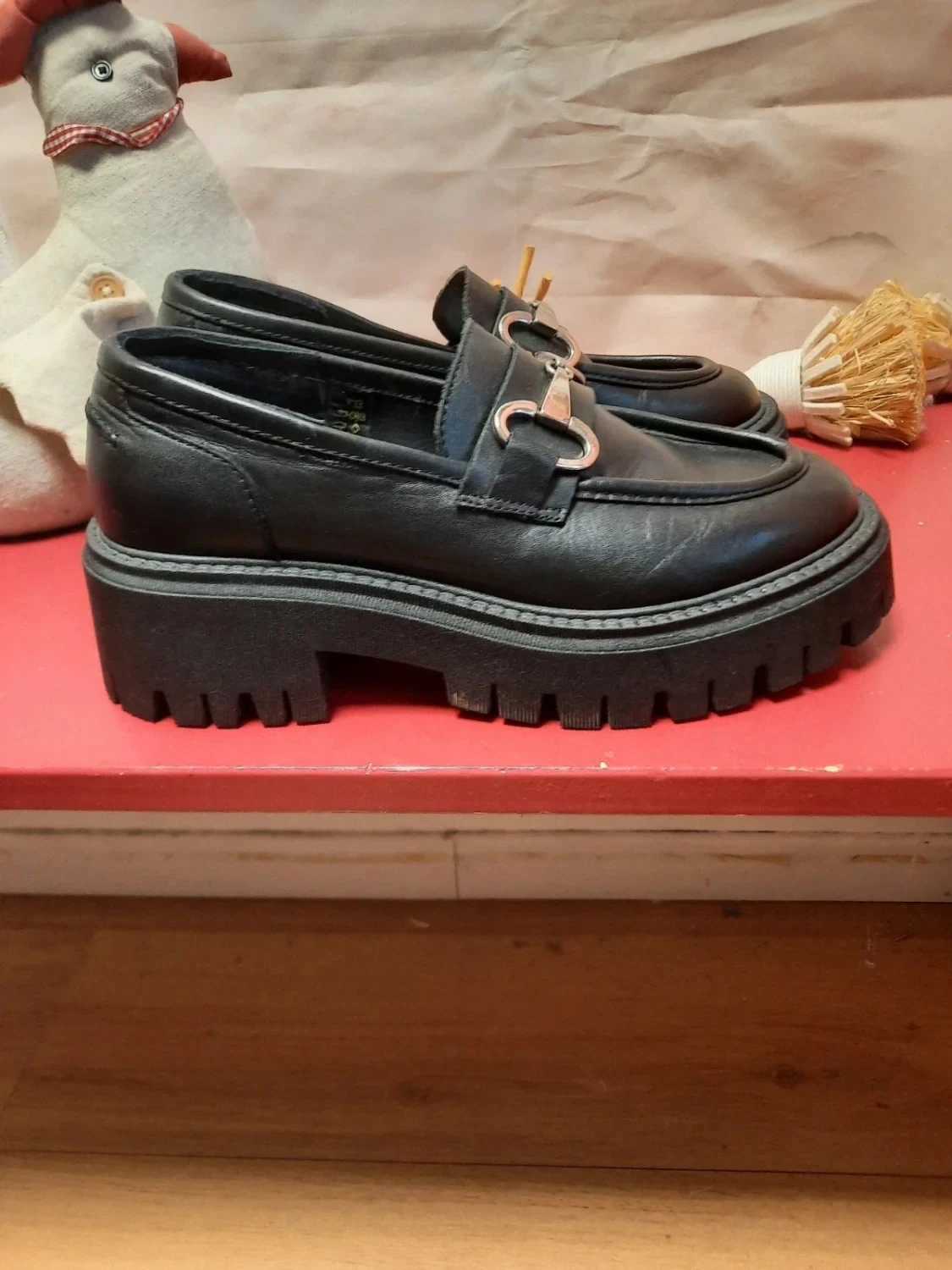 🥀 Chaussures en cuir,femme 37.Sinéquanone.